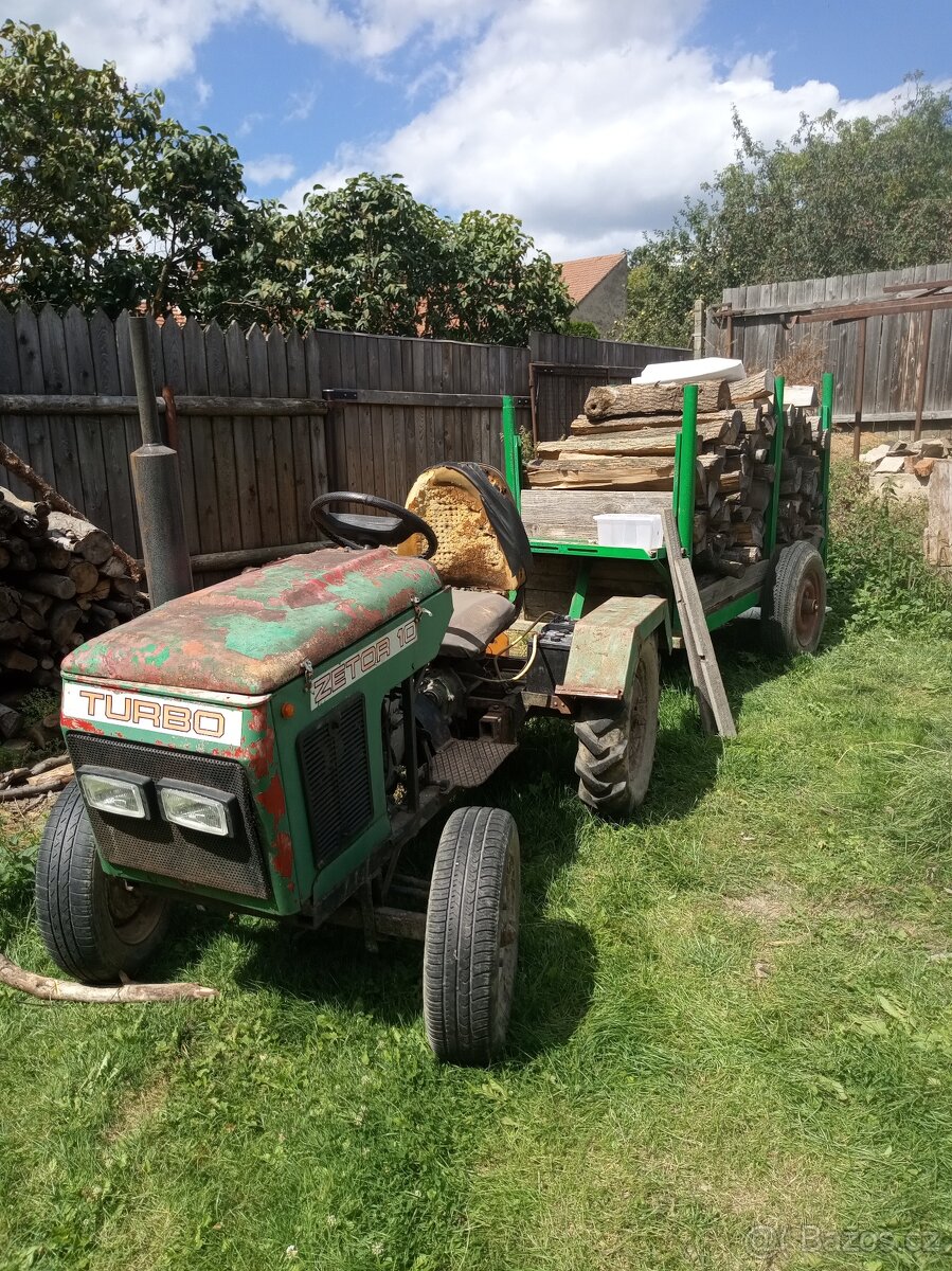 Domácí traktůrek+vlečka - 2