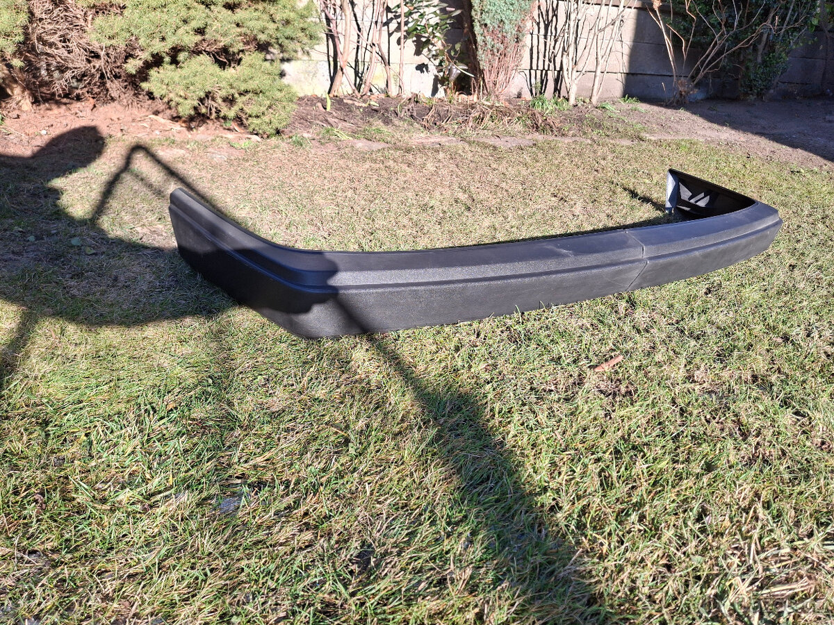 ŠKODA 105 - 136 - NOVÝ NÁRAZNÍK - 2