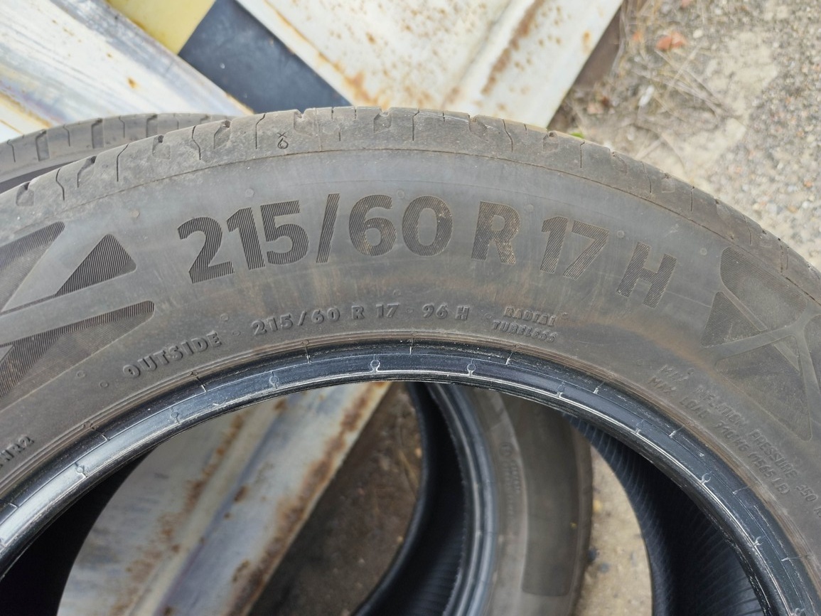 17"sada letních pneu Continental 215/60/17 2000Kč/4ks 2023 - 2