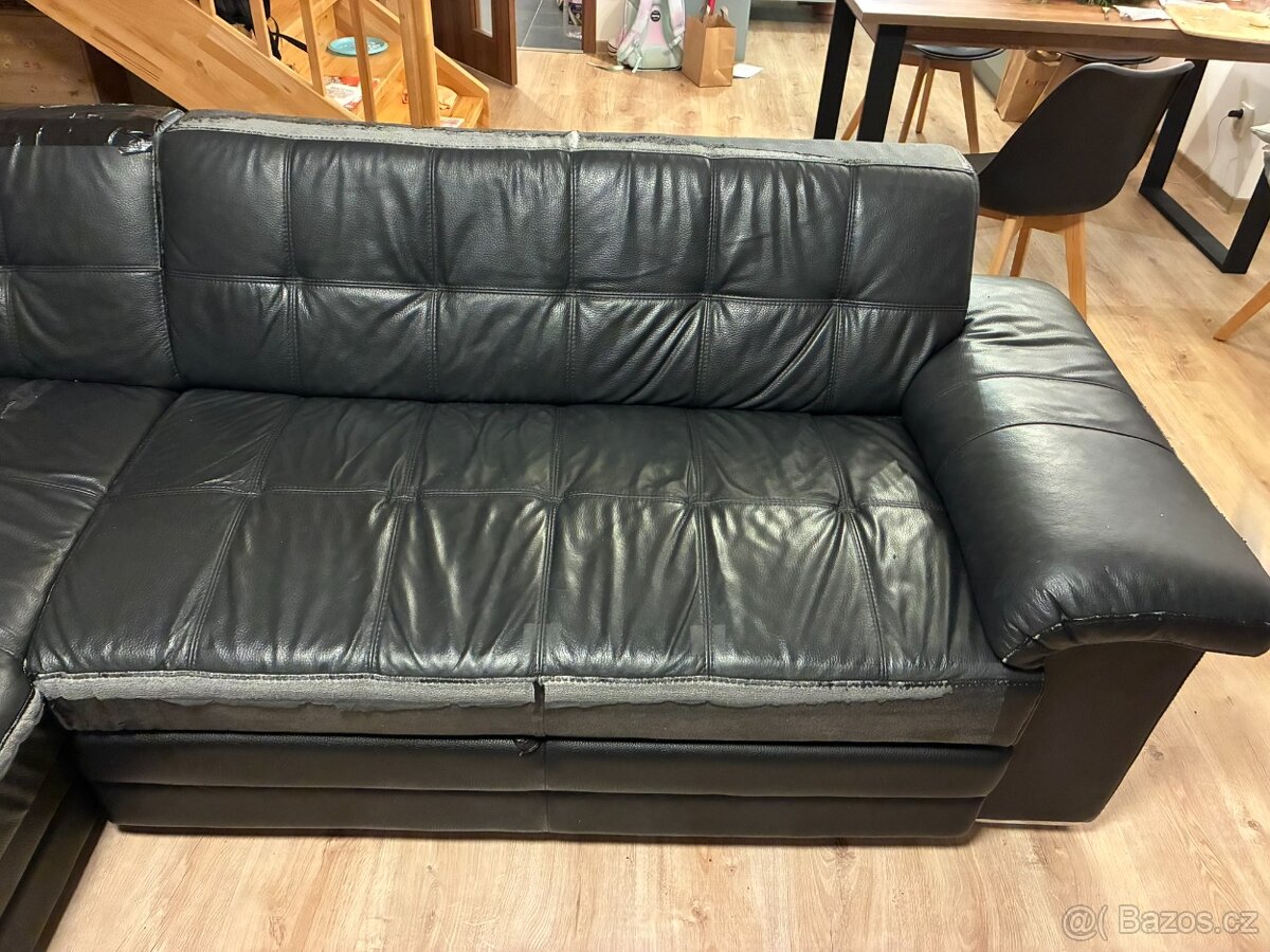 Rozkládací kožený gauč - 2