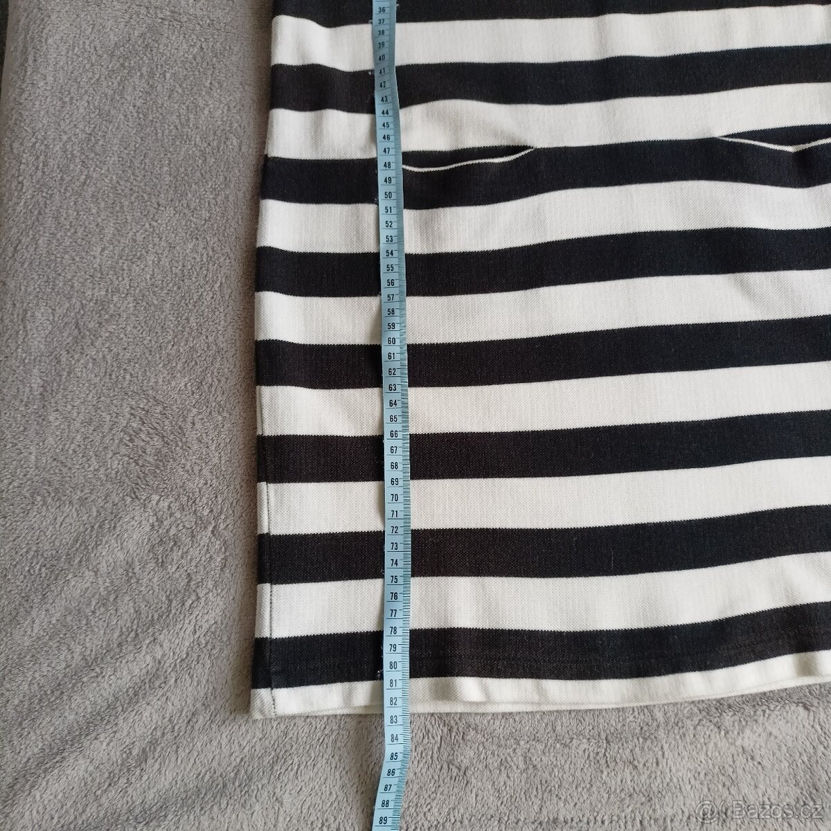 Pruhované šaty Lindex s kapsami - 2