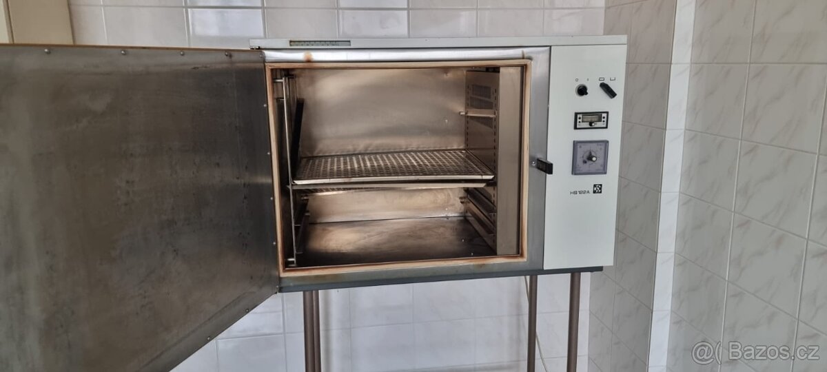 Horkovzdušný sterilizátor HS122A - 2