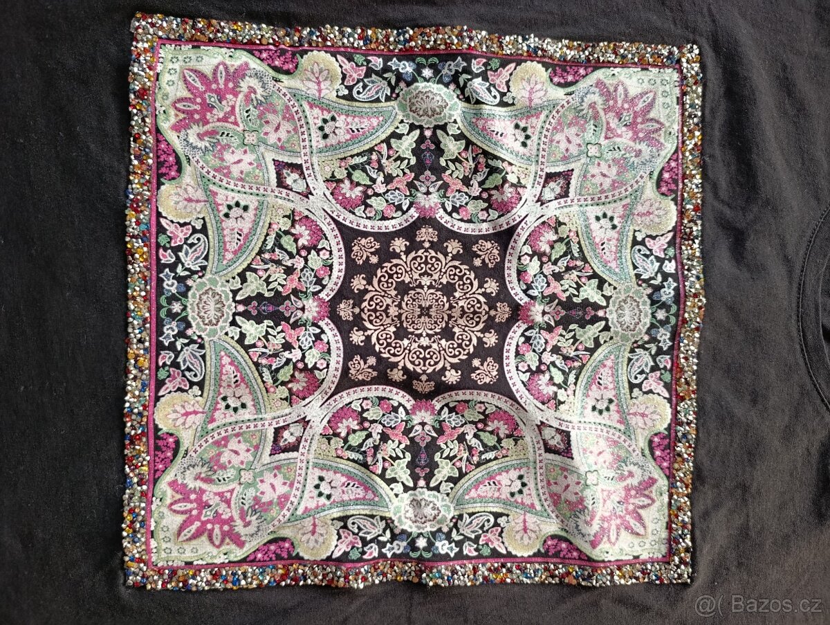 Krásné tričko Reserved vel.XS/S - 2