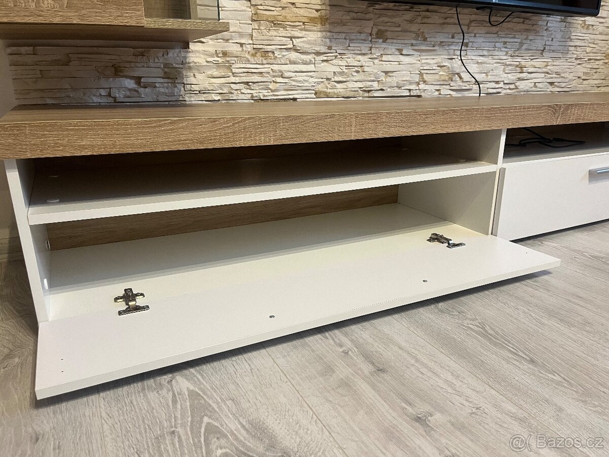 Obývací stěna, postel, noční stolek, komoda, stůl - 2