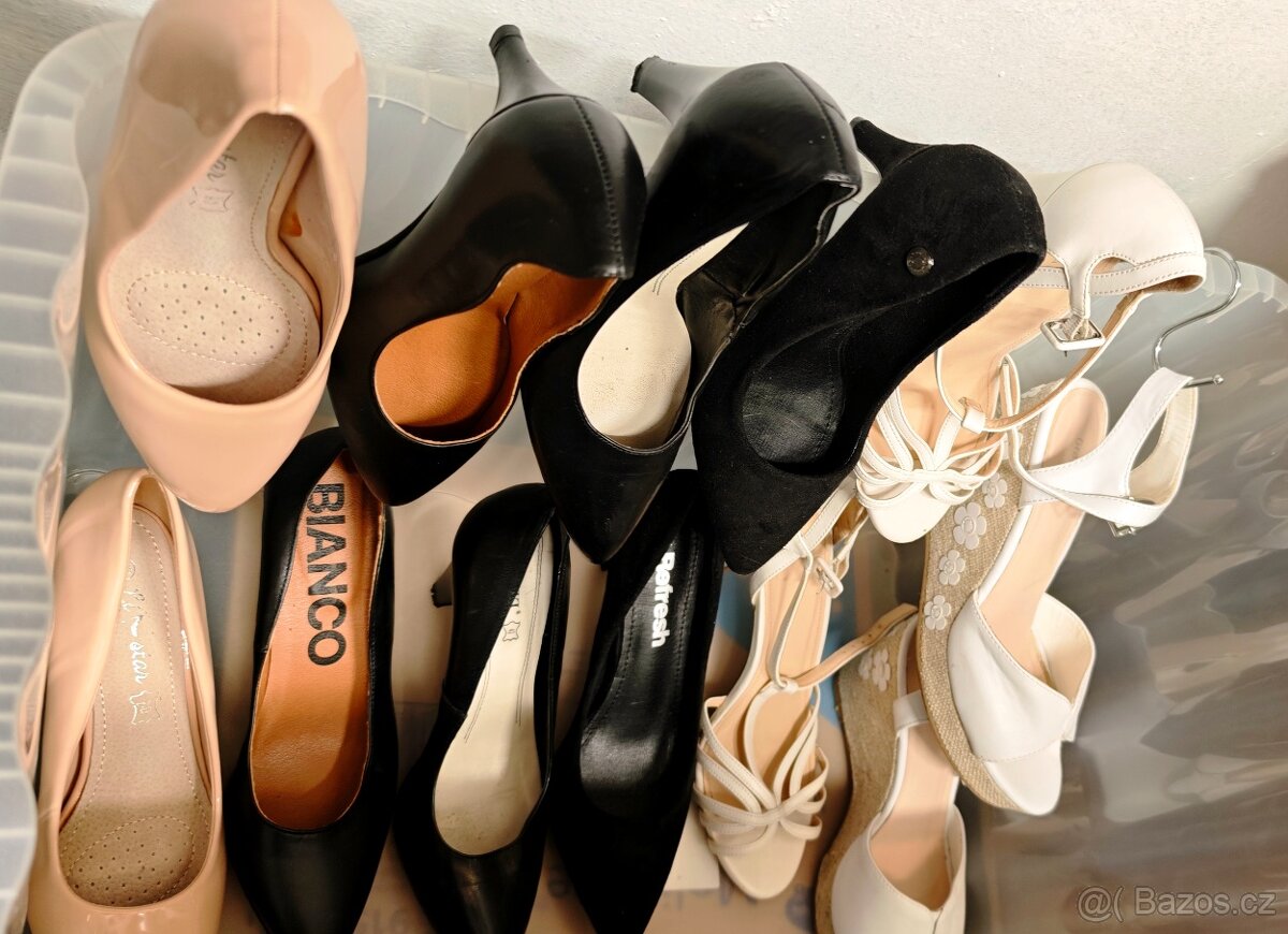 Dámské boty vel 38 - 2