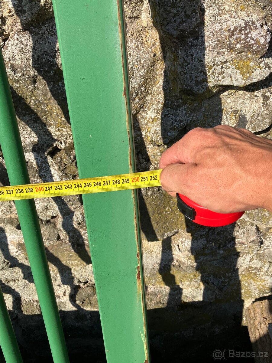 Vrata se sloupky - 2