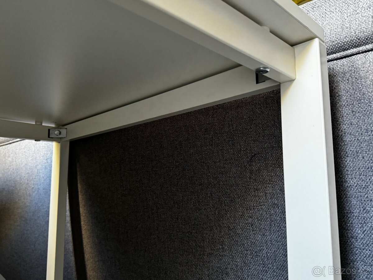 Stůl Vihals IKEA - 2