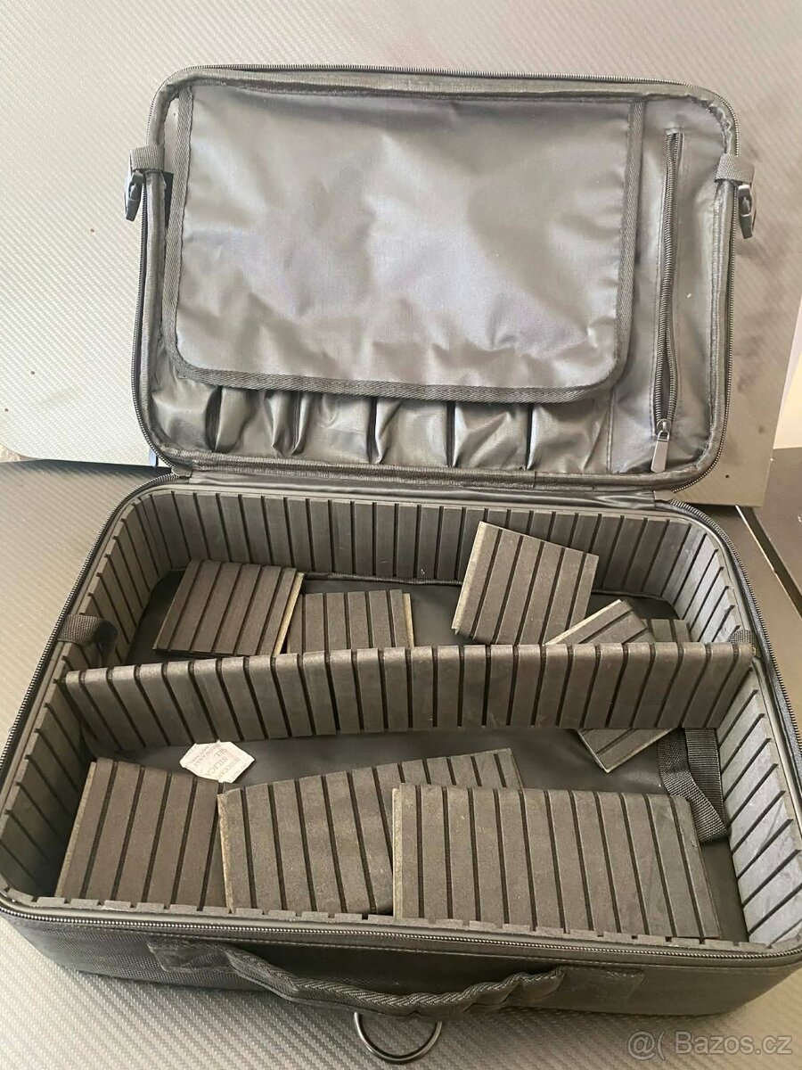 Nový kadeřnický a kosmetický kufřík - 2