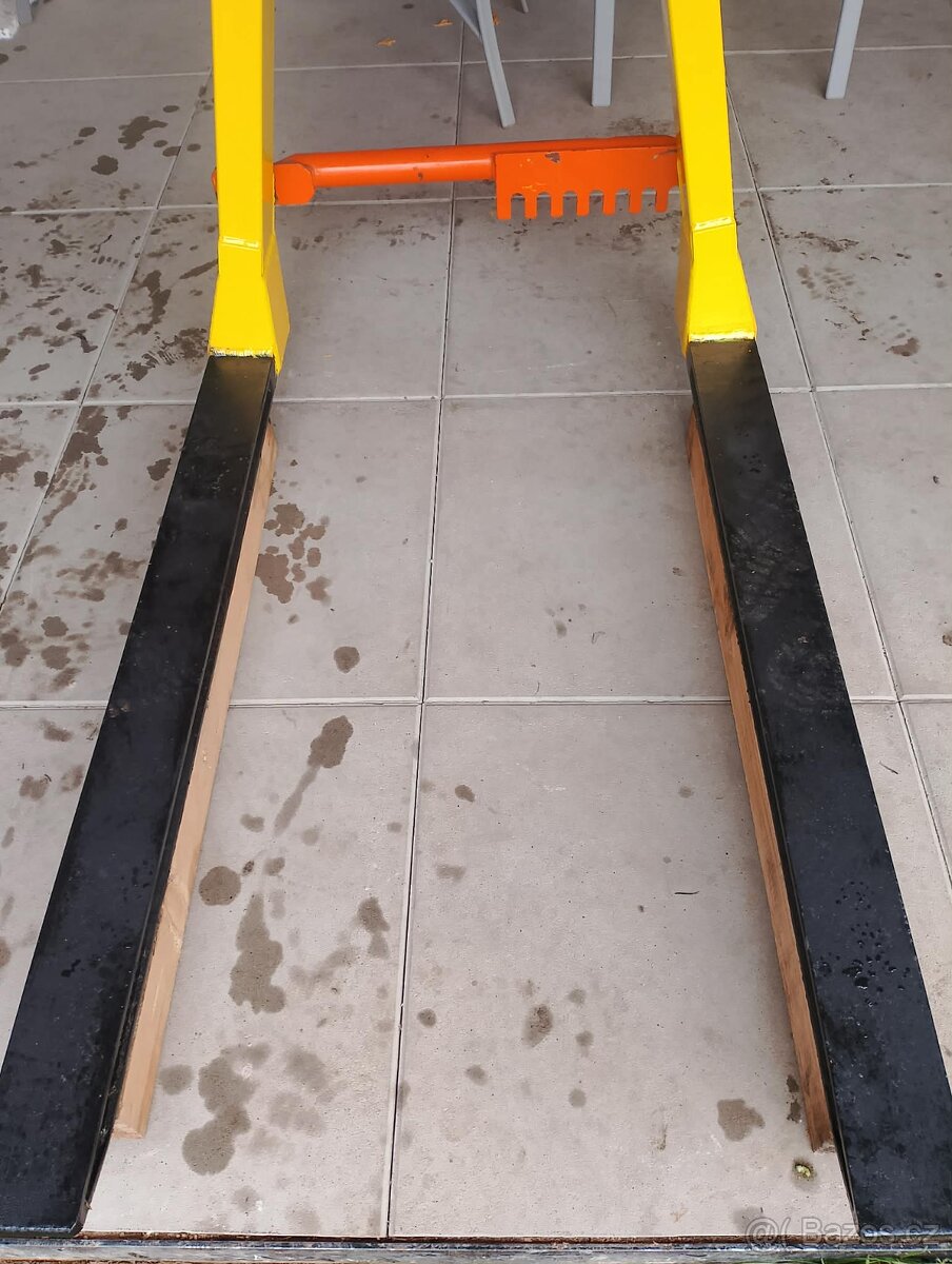 Paletový závěs - 2