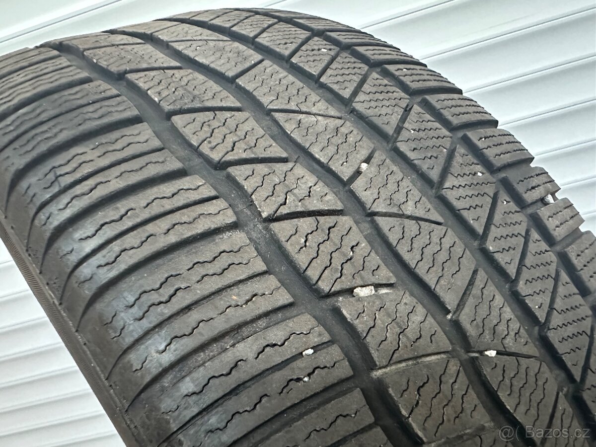 Continental ContiWinterContact 285/45R20 - 2