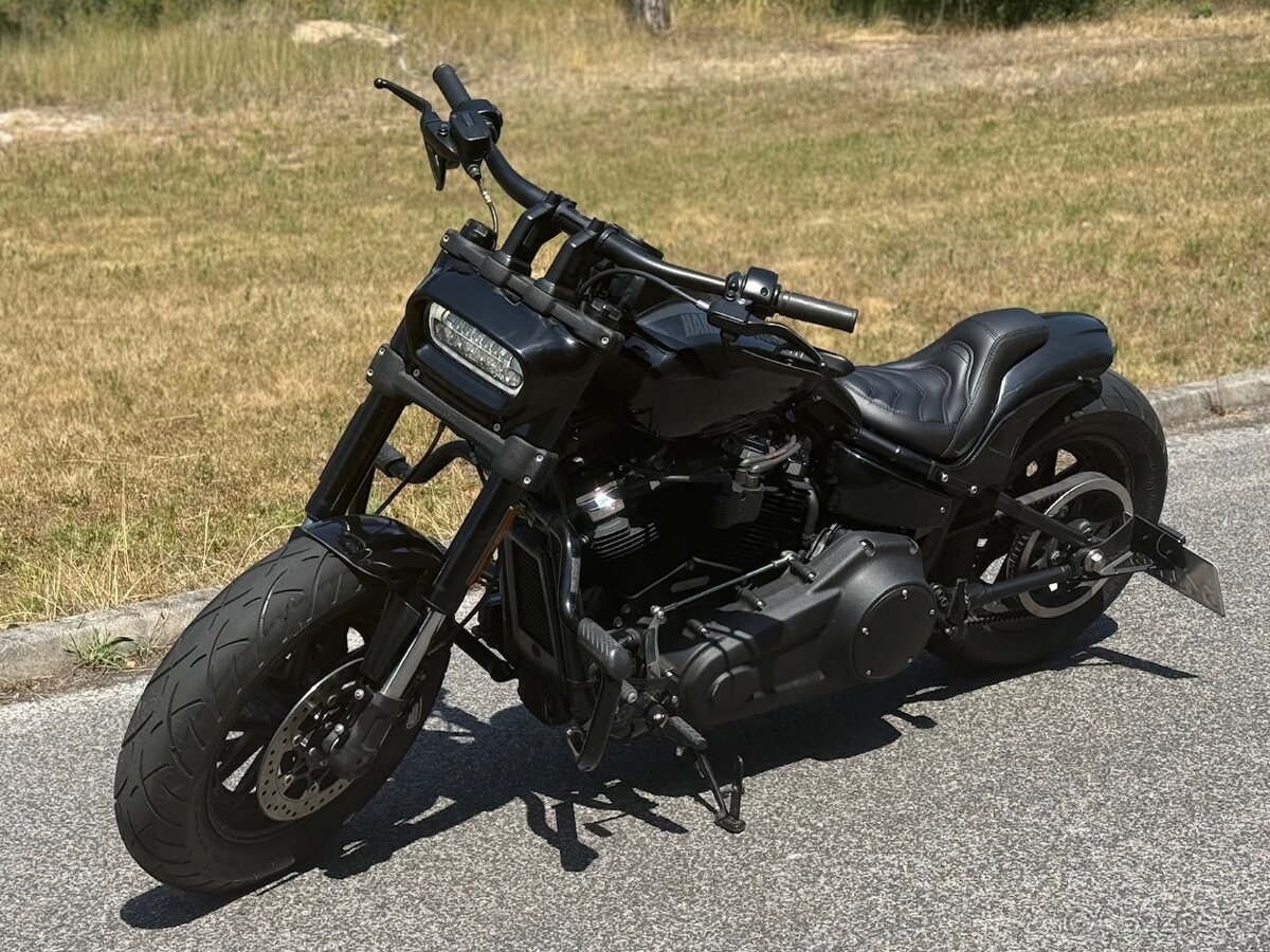 HARLEY DAVIDSON FAT BOB 107 - 2