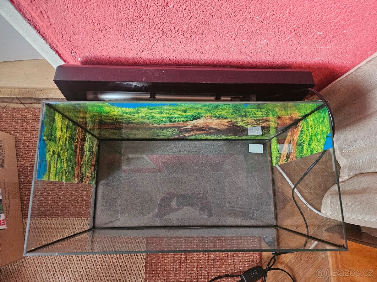 Akvarium 37,5l s příslušenstvím - 2