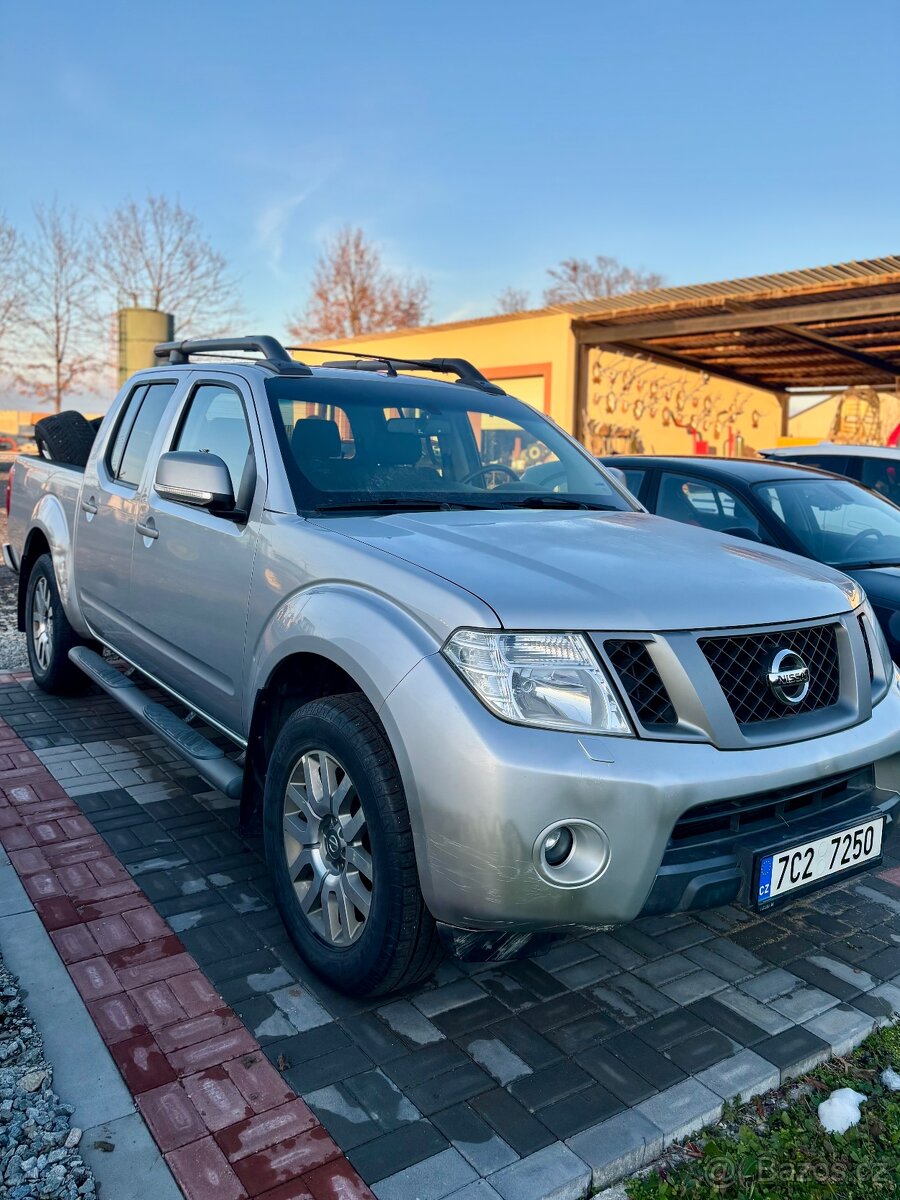 NISSAN NAVARA 2.5 dCi 140kW (190) EVO 89000km, r.v.2015 - 2
