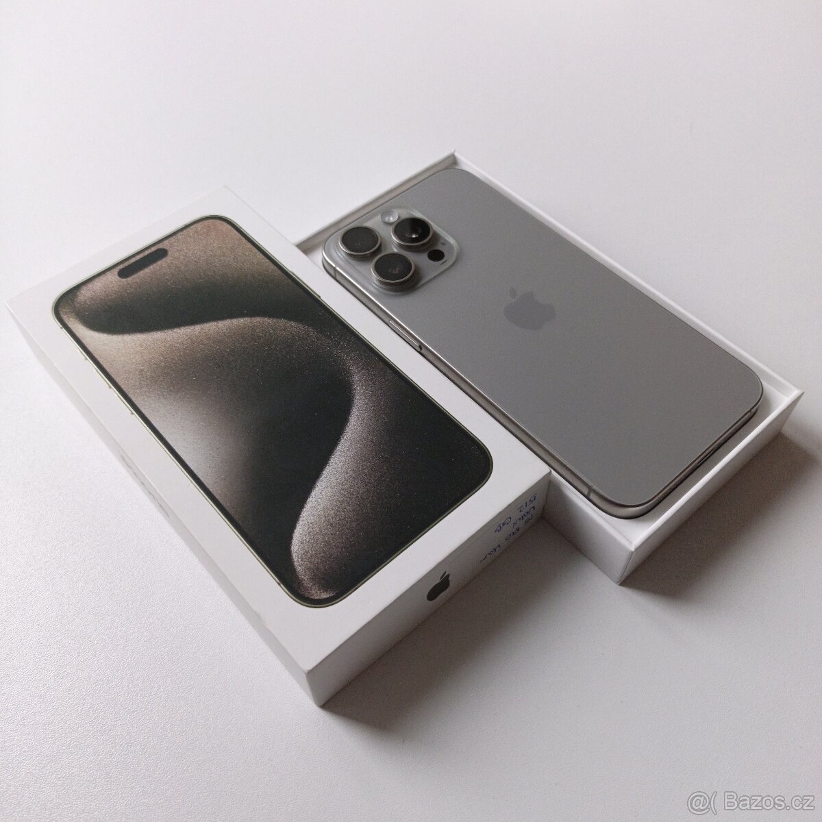 Apple iPhone 15 Pro Max 512GB Natural Titanium - 2