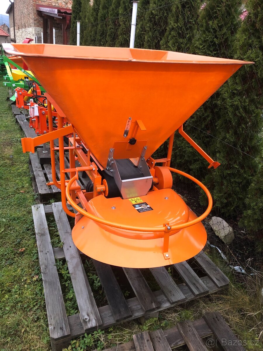 Posypovač komunální 600kg - 2