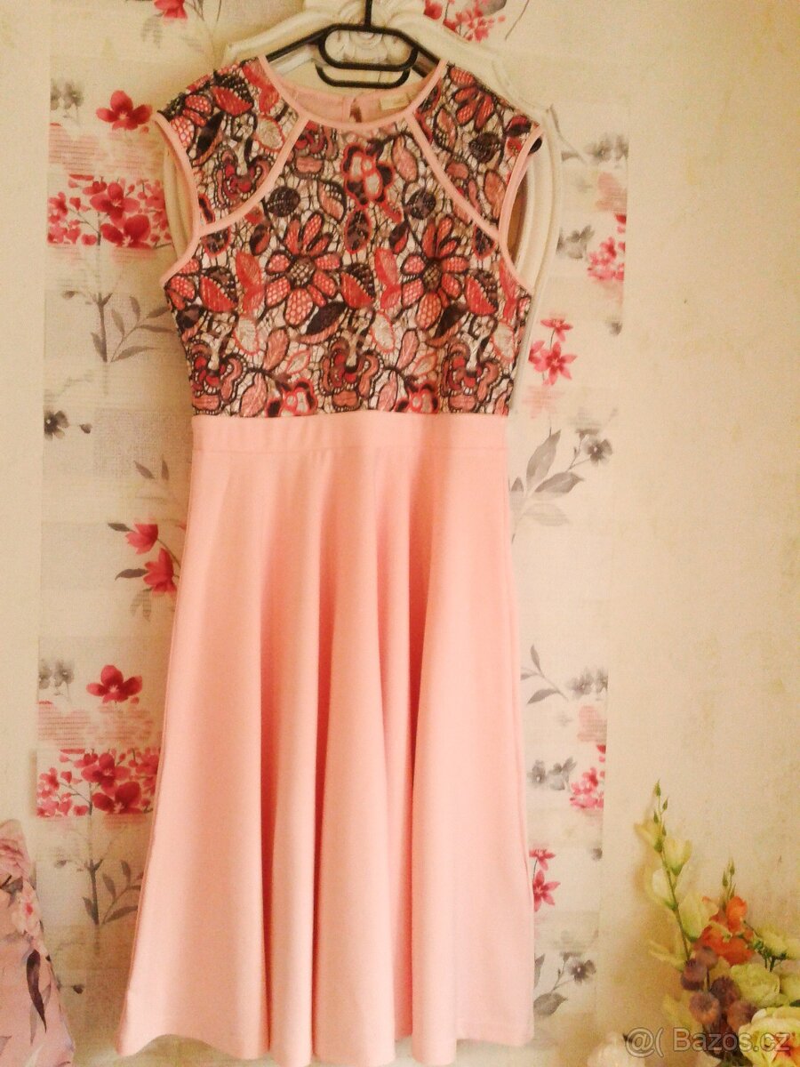 Nádherné společenské šaty 40/42 - 2