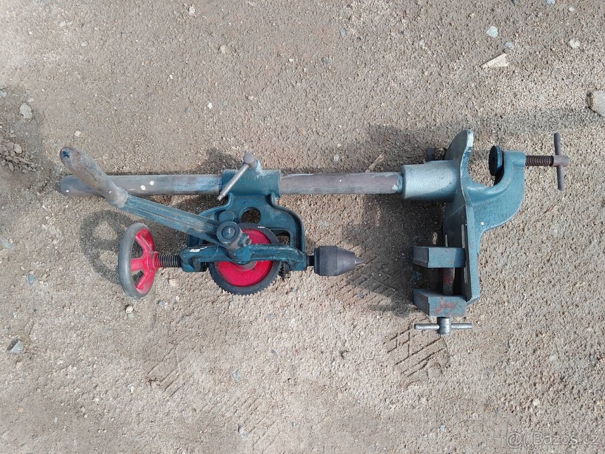 Ruční stojanová vrtačka - 2