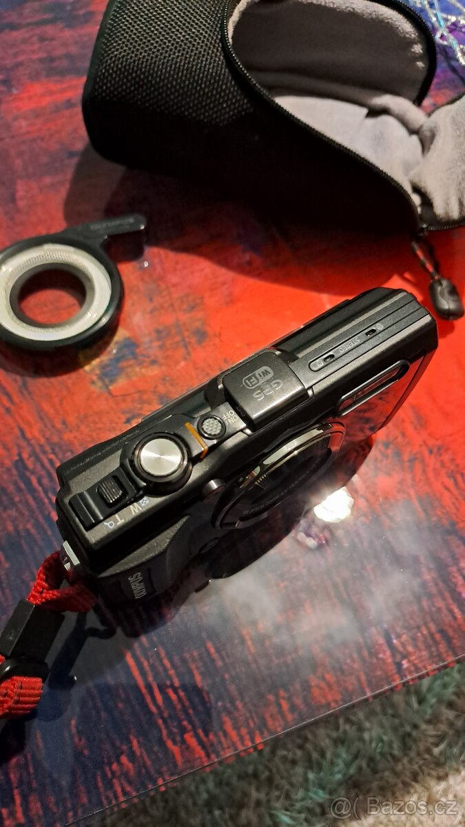 Olympus Stylus-TG3 - 2