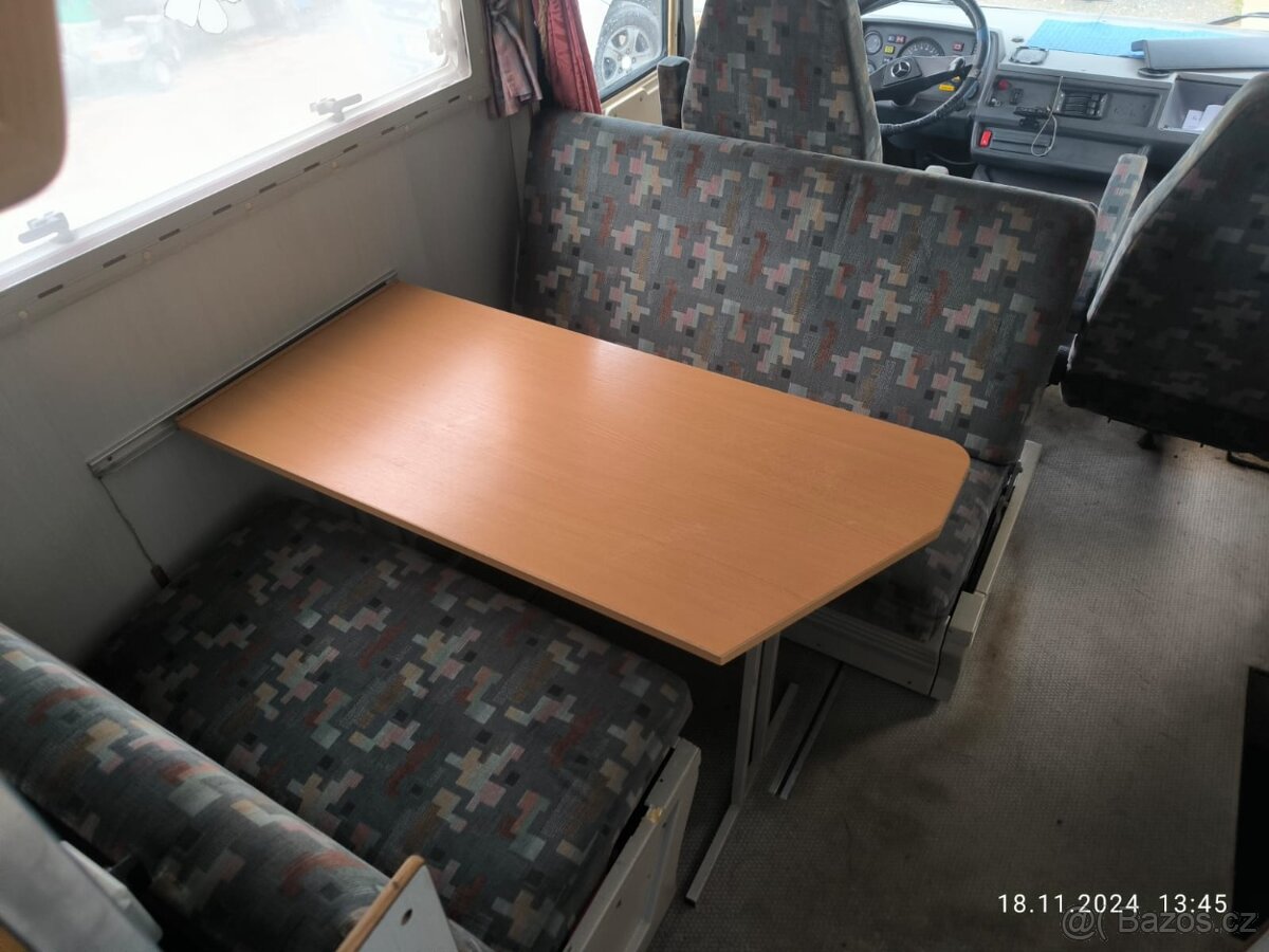 Obytný vůz - 2
