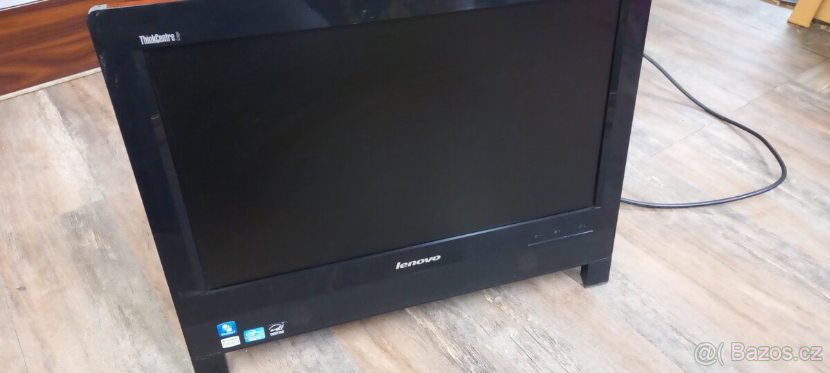 Počítač Lenovo stolní - 2