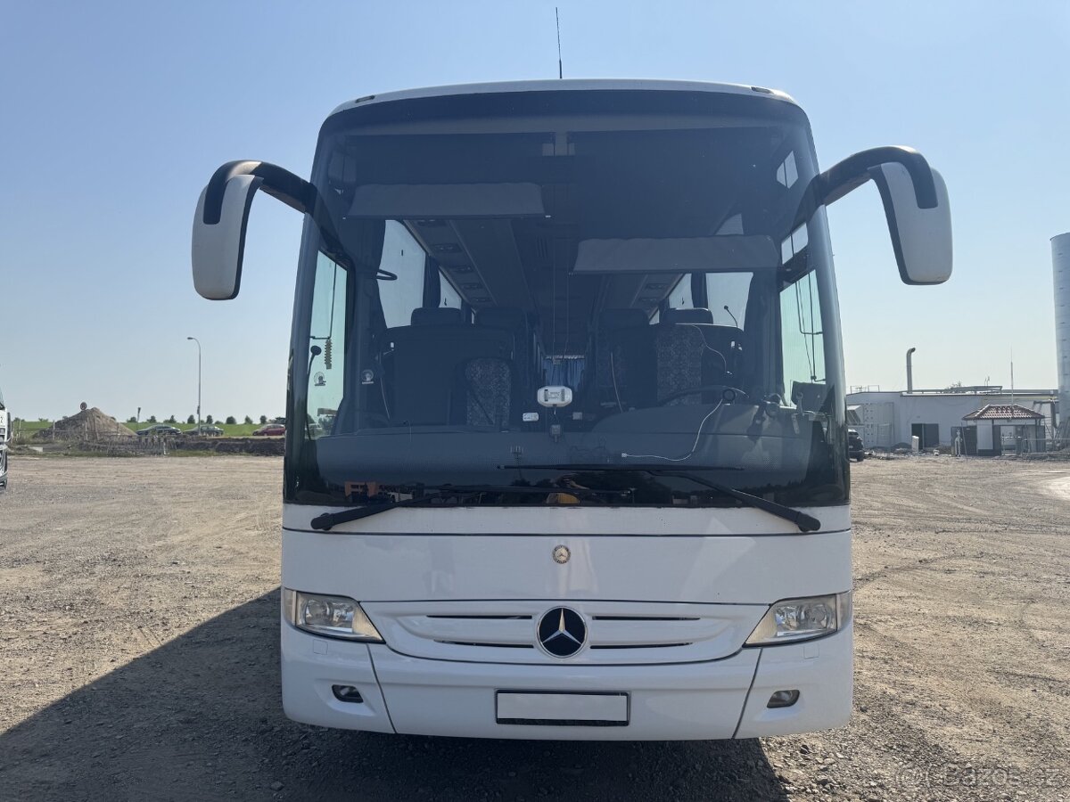 MERCEDES-BENZ TOURISMO RHD - 2