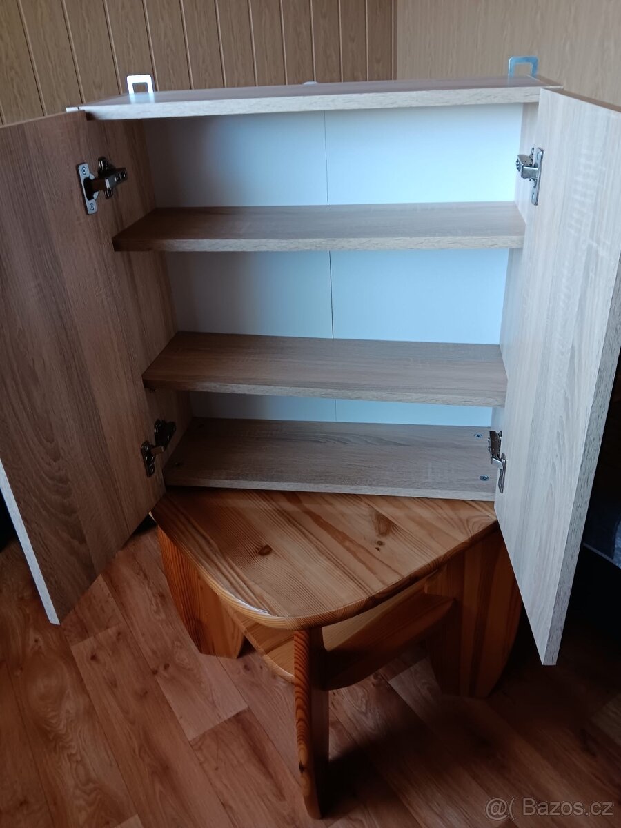 Koupelnová skříňka - 2