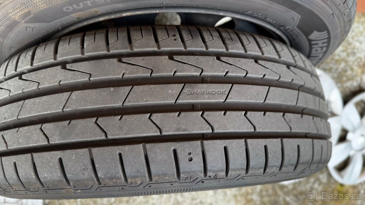 Letni 185/60 r15 škoda - 2