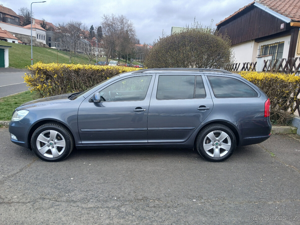 Škoda Octavia Com 1.4 TSI Elegance - 2