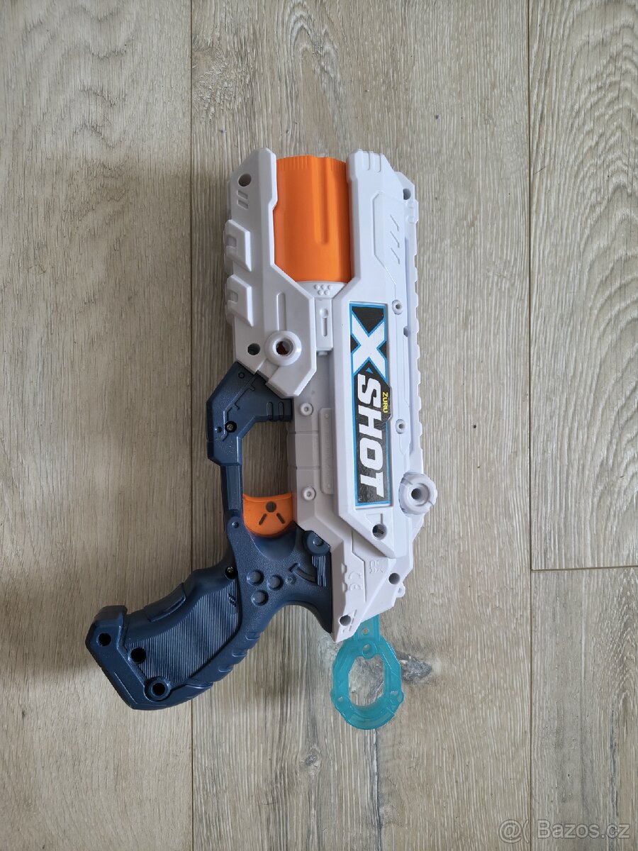 X shot pistole - 2