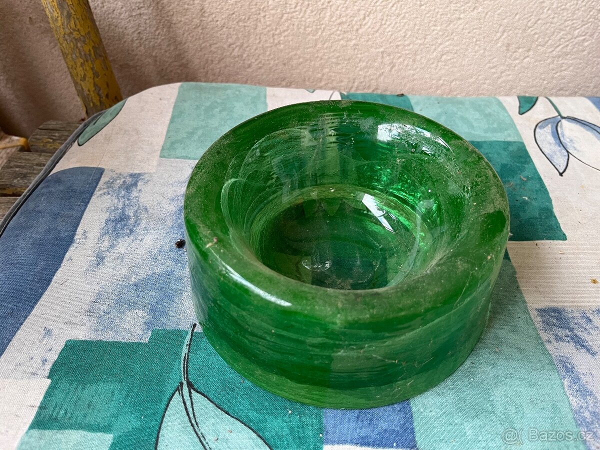 Zelený Popelník - 2