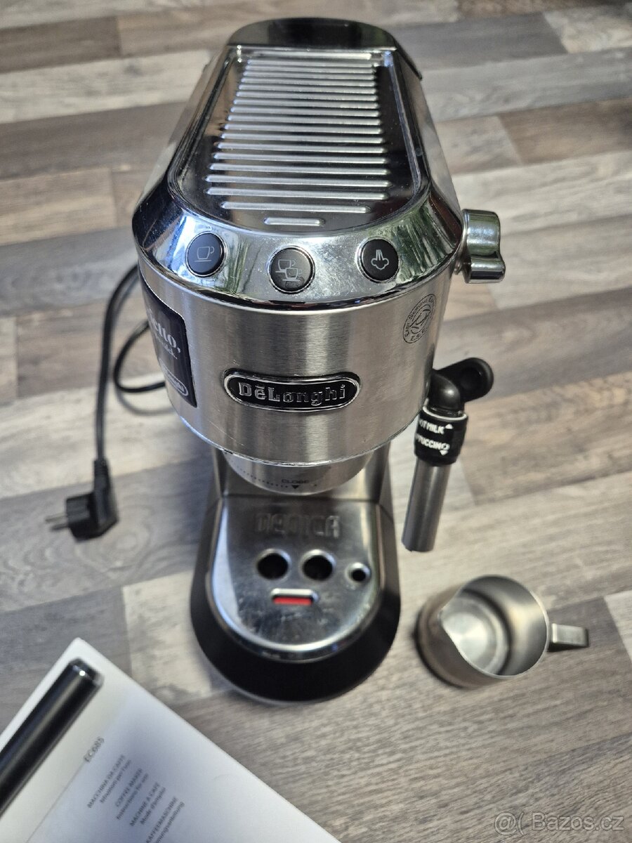 Pákový kávovar De Longhi - 2