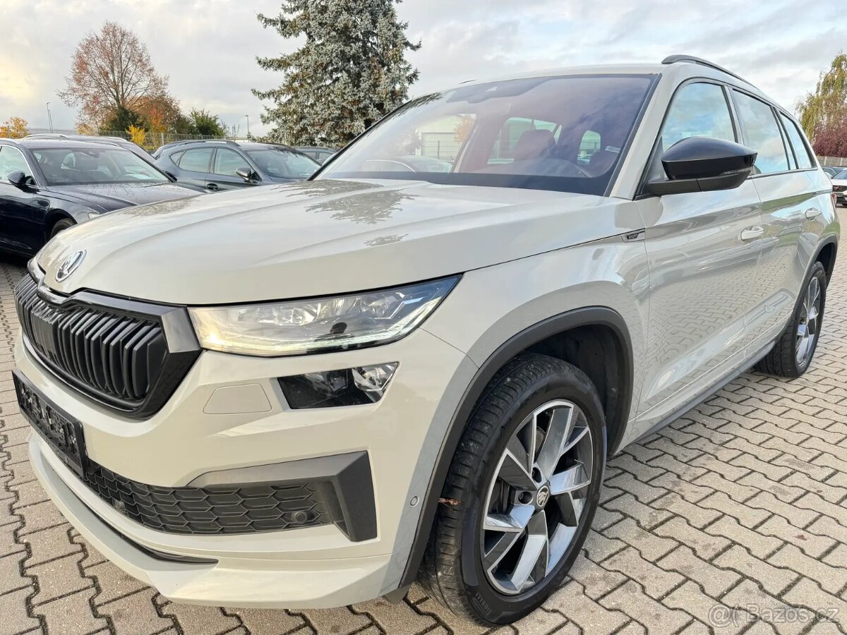 Škoda Kodiaq sportline 2022 TDI 147kw 4x4/webasto/360°kamery - 2