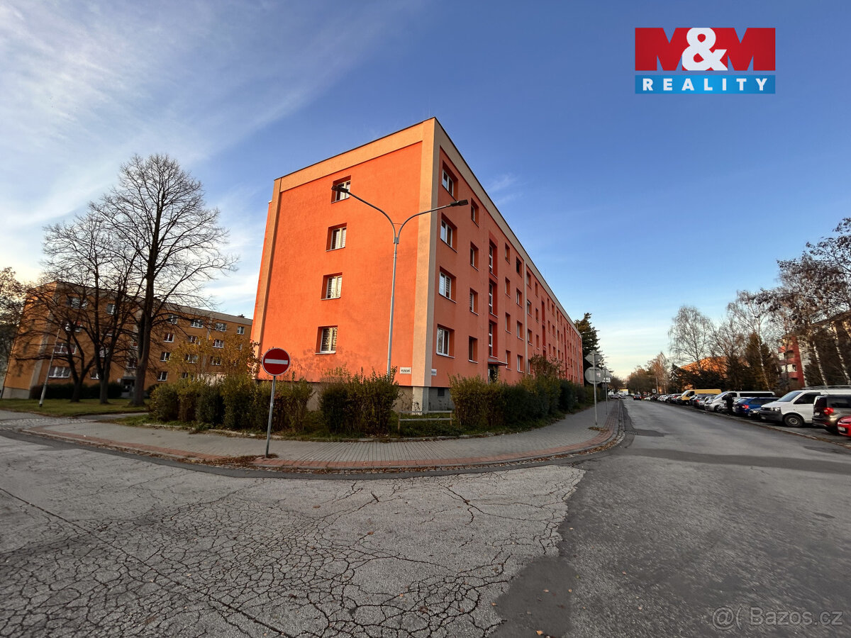 Prodej bytu 3+1, 57 m², Karviná, ul. Sovova - 2