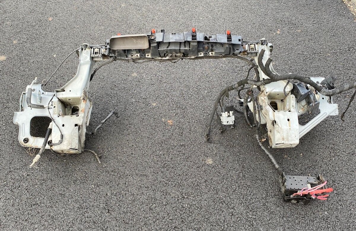 Opel Astra J (2009 - 2015) přední čelo - 2