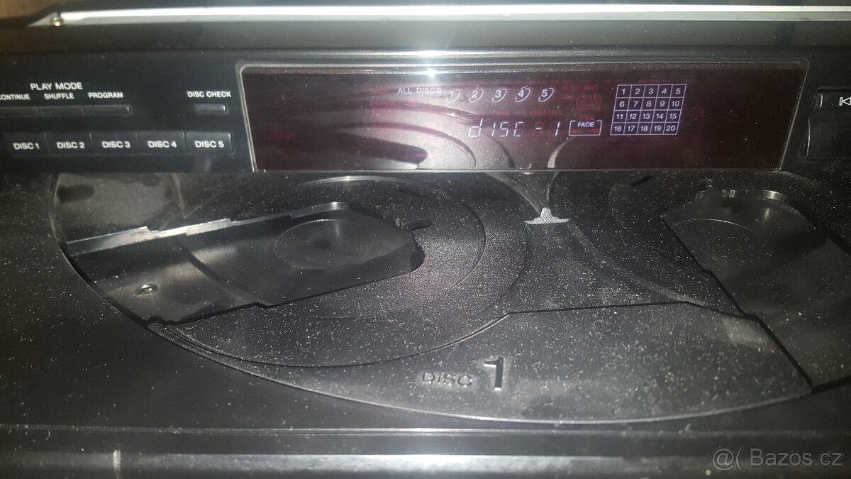 CD SONY s poruchou - 2