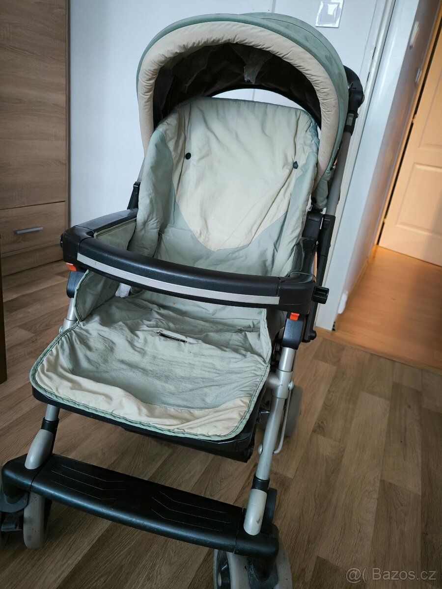 Dětský kočárek - skládací - 2