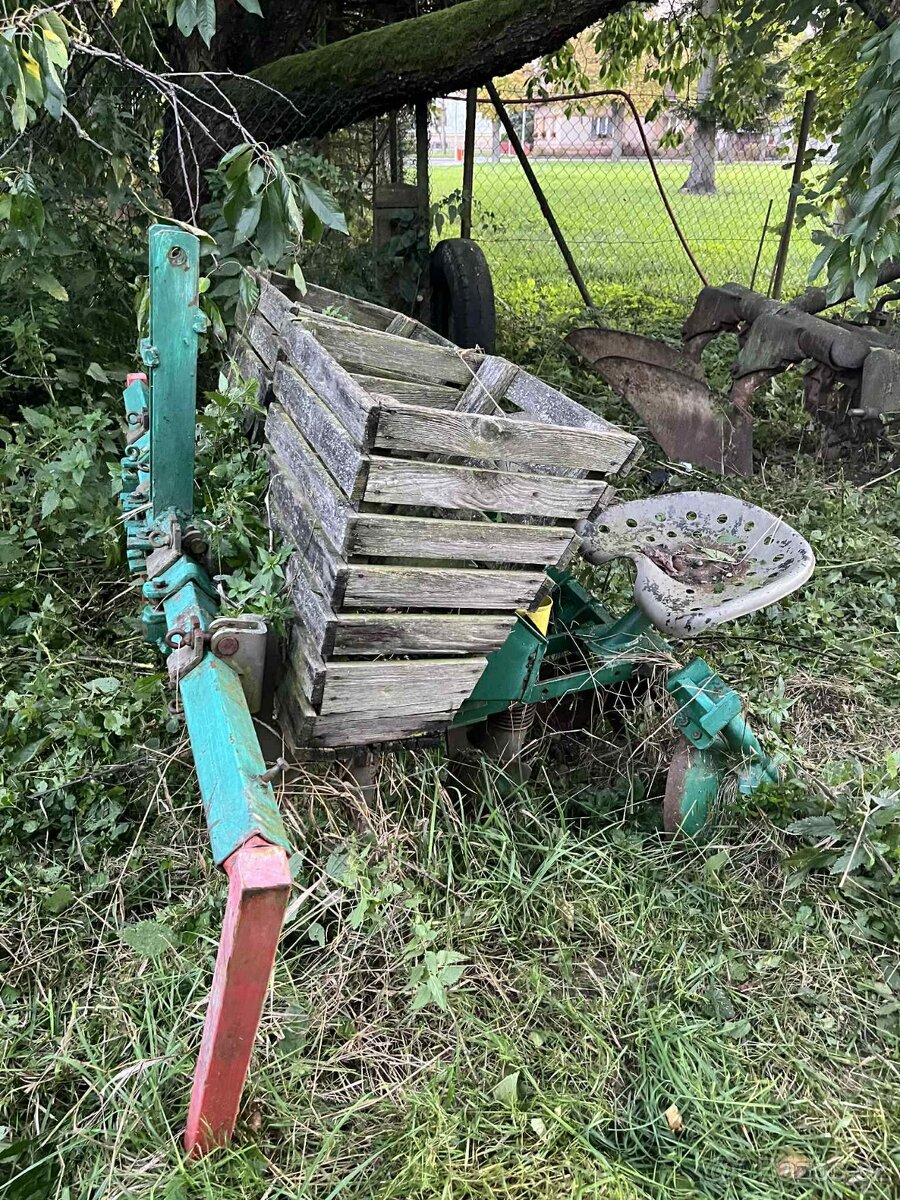 Prodám zahradní věci (čert,babosed a pluh) - 2