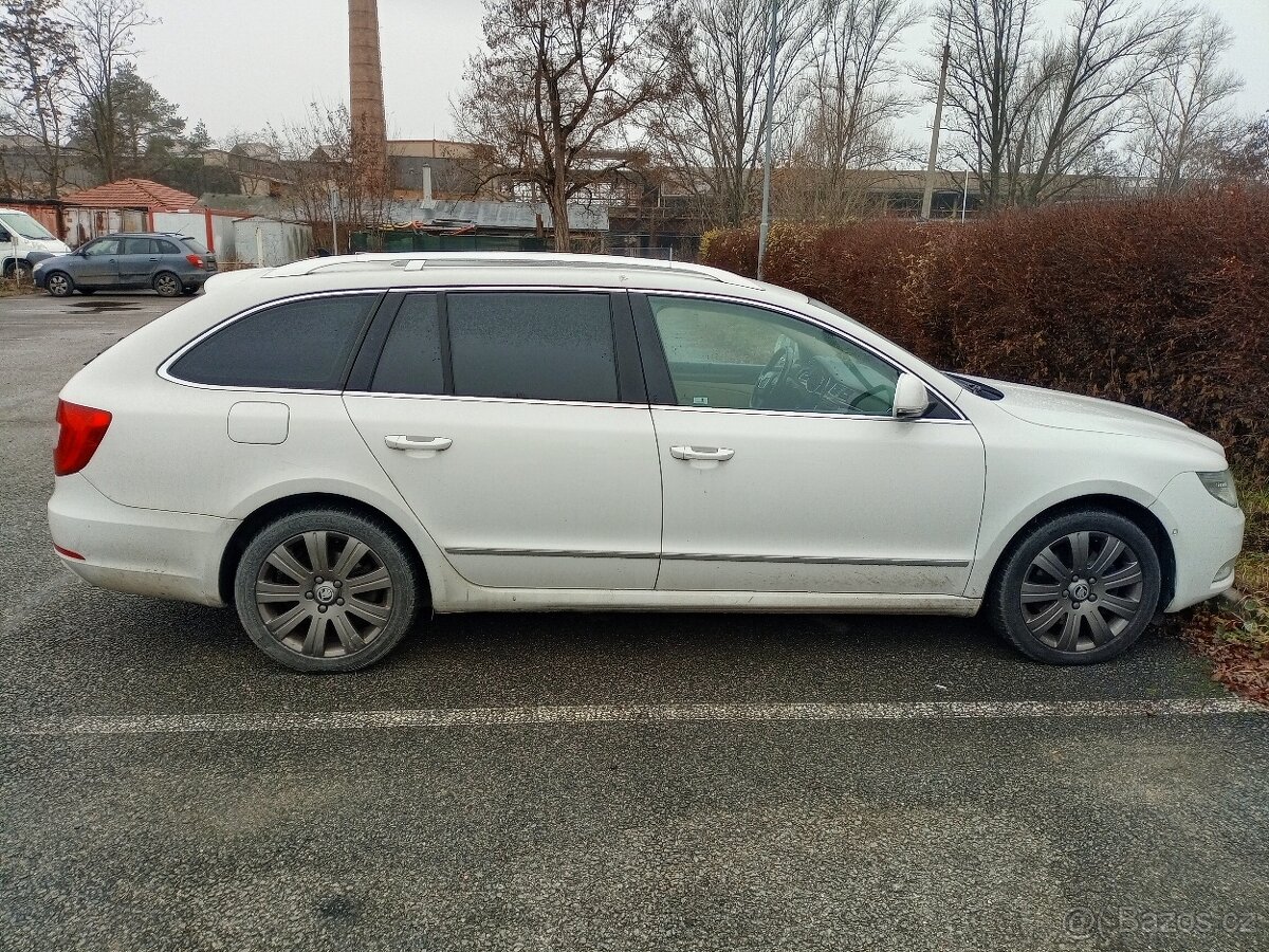 Škoda Superb combi 2.0TDi 125kW automat - 2