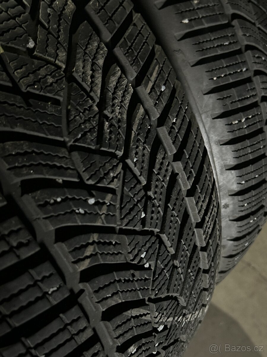 Zimní pneu 245/45 R18 100H Goodyear 6mm - 2