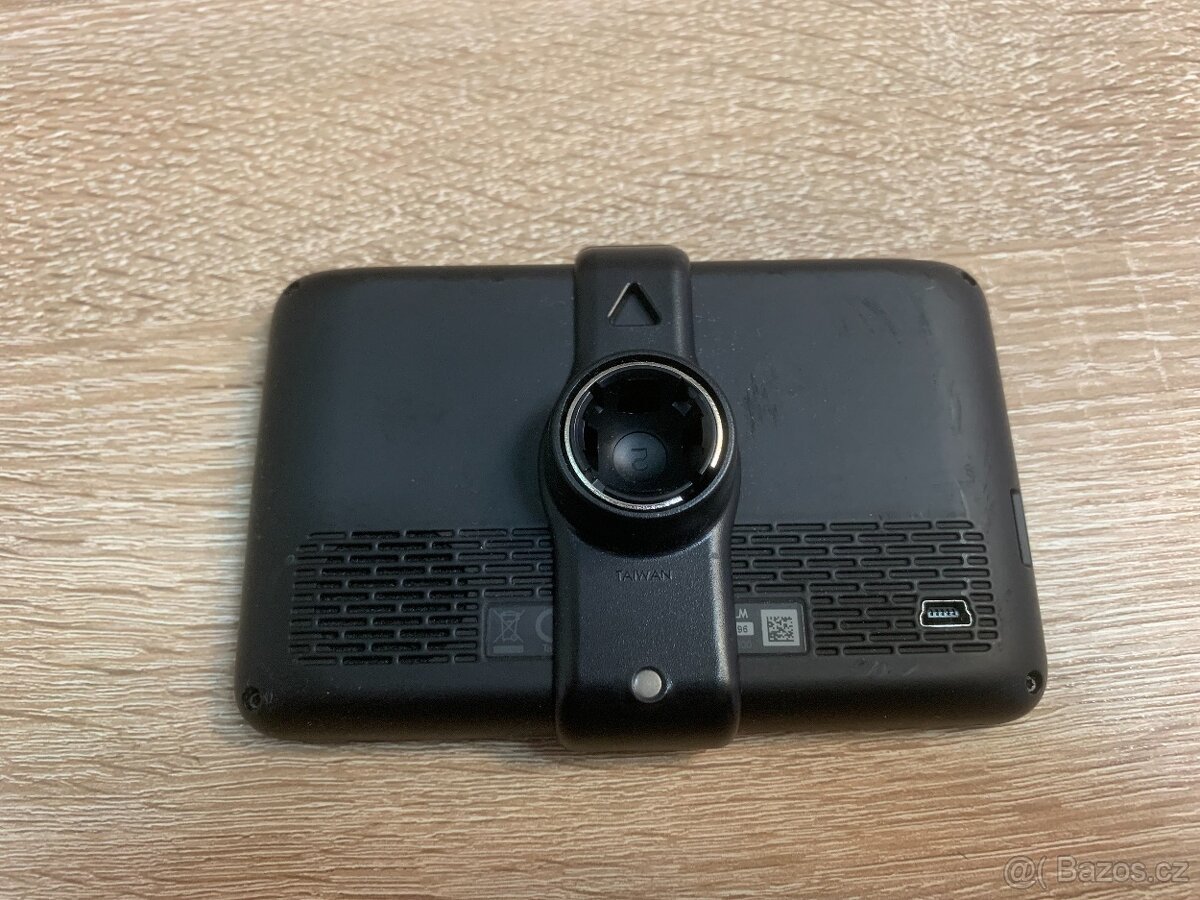 PRODÁM GPS GARMIN NUVI 2495 LMT - 2