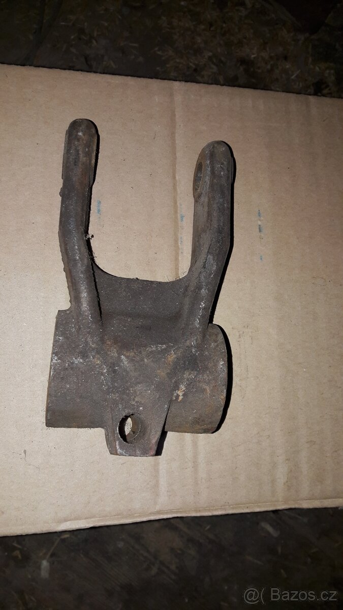 Vidlice pohonu kosy Fortschritt E514 - 2