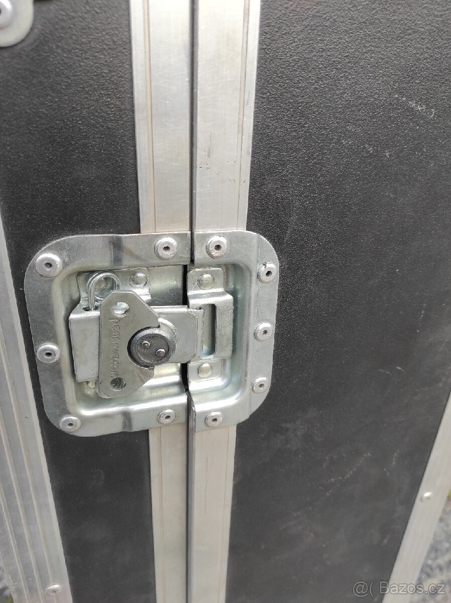 Hliníkový kufr pěkný stav - 2