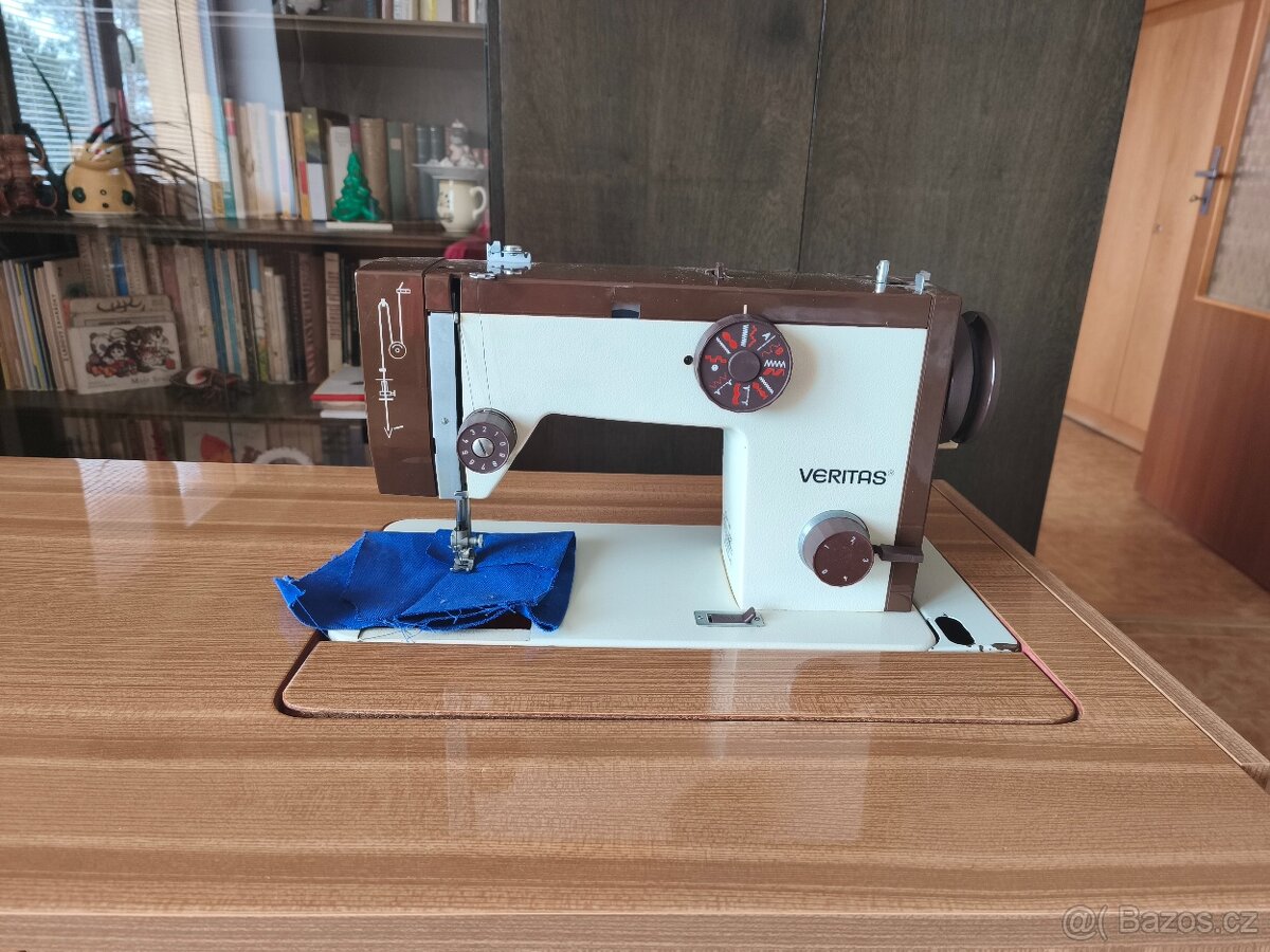 Šicí stroj - 2