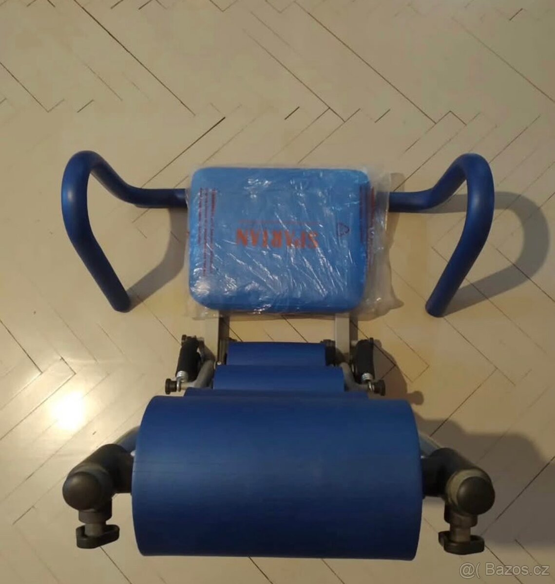 Posilovací stroj na břicho Master Rocket - 2