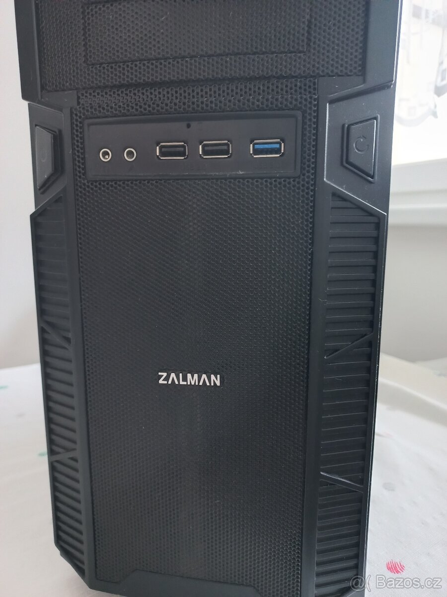 Stolní počítač - 2