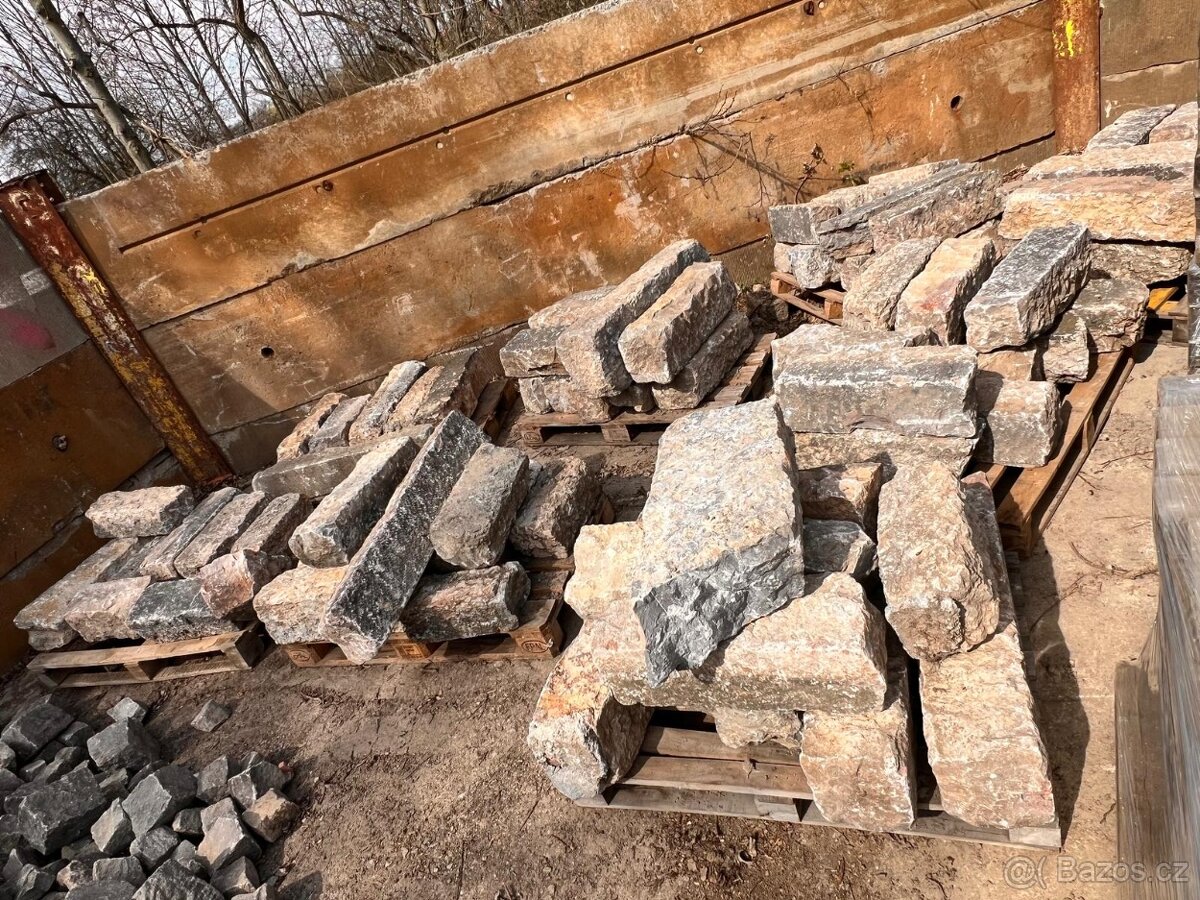 Žulové dlažební kostky - 2