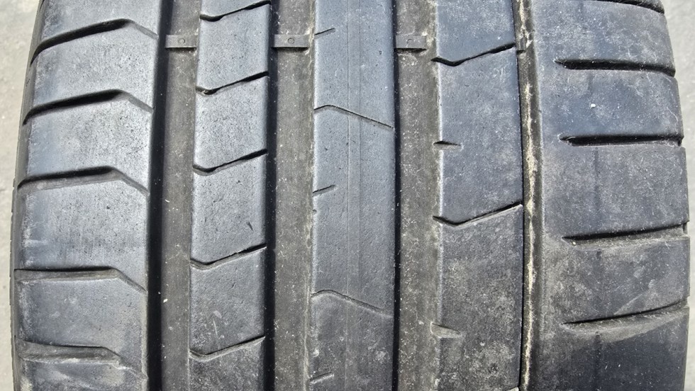 Letní pneumatika 245/40/19 Pirelli - 2