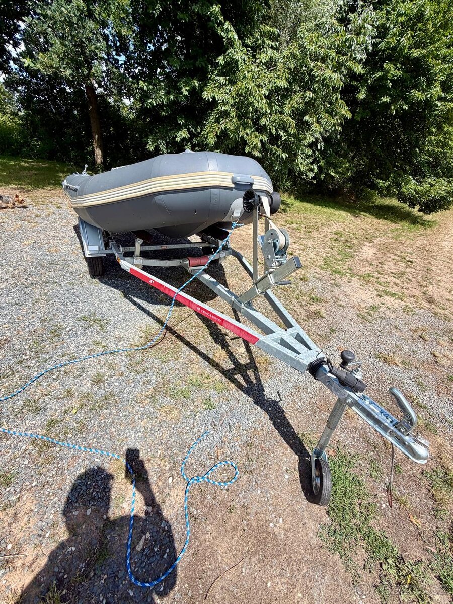 Loď Bush Crab360 + přívěs - 2