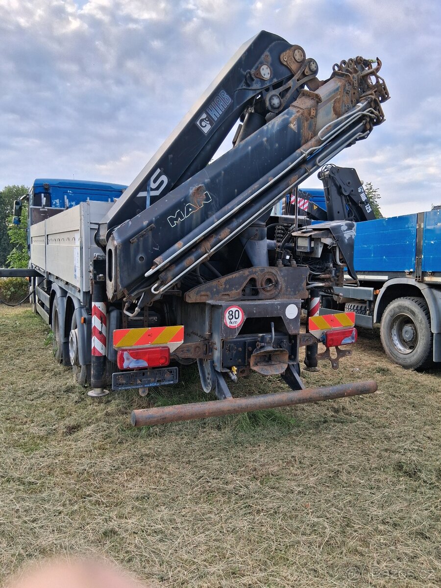 Man TGA 26.4406x2 s hydraulickým jeřábem - 2