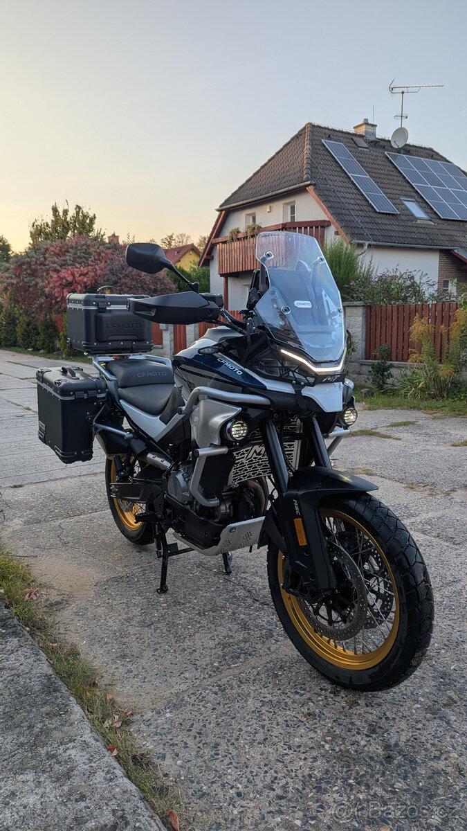 CFMoto 800MT Explore 2024 - 2